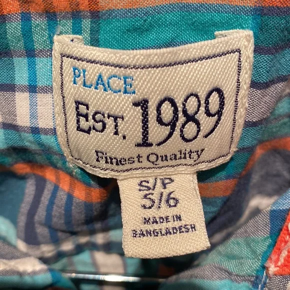 Children’s Place plaid button down shirt (S-5/6) - Picture 4 of 9